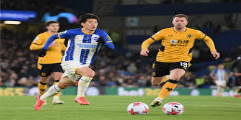 从潜力新星到体系核心：休斯的定位转变 -开云体育